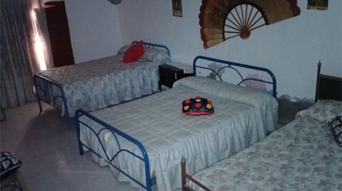 Foto 2 de Casa adosada en venta en Calle Casas Caidas, 6, Benatae, Jaén