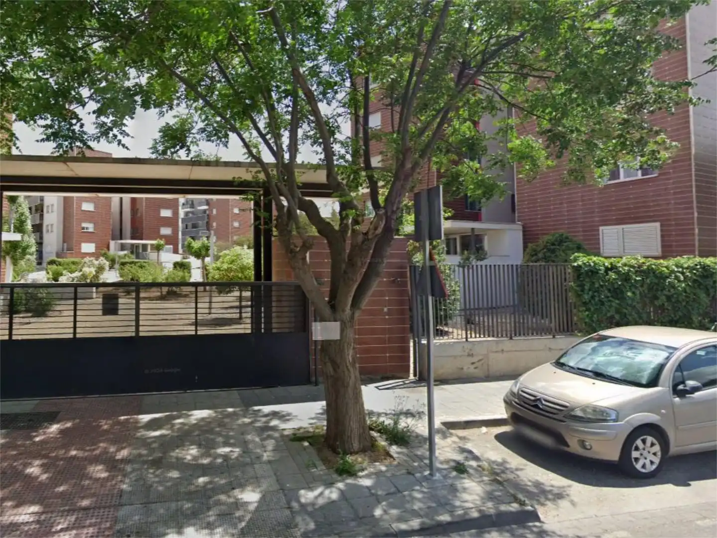 Vista exterior de Trastero en venta en Alhendín