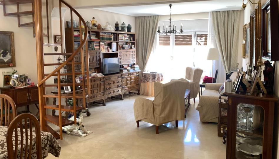 Piso en venta en Calle Ramón y Cajal, Centro, Teruel - imagen 1 Foto 1 de Piso en venta en Calle Ramón y Cajal, Centro, Teruel