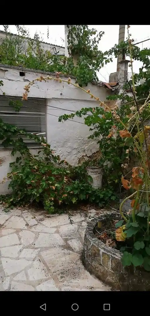 Casa adosada en venta en Calle Angustias, 8, Uclés Jardín de Casa adosada en venta en Uclés con Amueblado