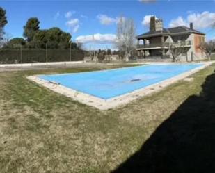 Swimming pool of Single-family semi-detached for sale in Fuente El Saz de Jarama  with Terrace and Swimming Pool