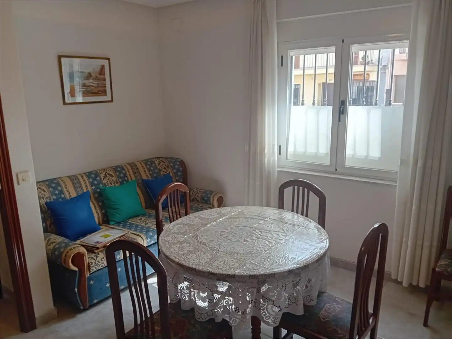 Casa adosada en venta en Calle Mayor, 63, La Horcajada Comedor de Casa adosada en venta en La Horcajada con Amueblado y Balcón