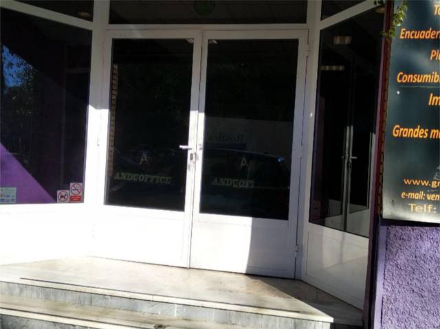 Local comercial en Alquiler en Avenida San Cristóbal, 19 en Zona Hospital