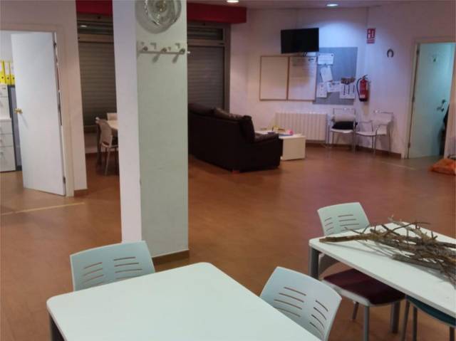 Local comercial en Alquiler en Carrer de Llorenç Tomàs i Costa, 44 en La Seu d'Urgell