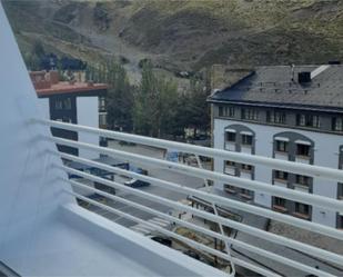 Exterior view of Flat to rent in Sierra Nevada  with Balcony