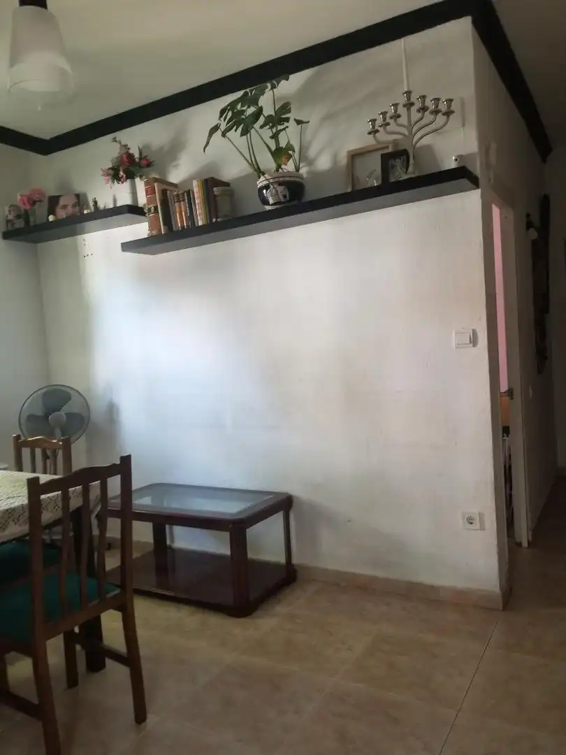 Habitación en Avenida de San Fermín, 43, San Fermín Comedor de Planta baja para compartir en Madrid con Terraza, Amueblado y Lavadora