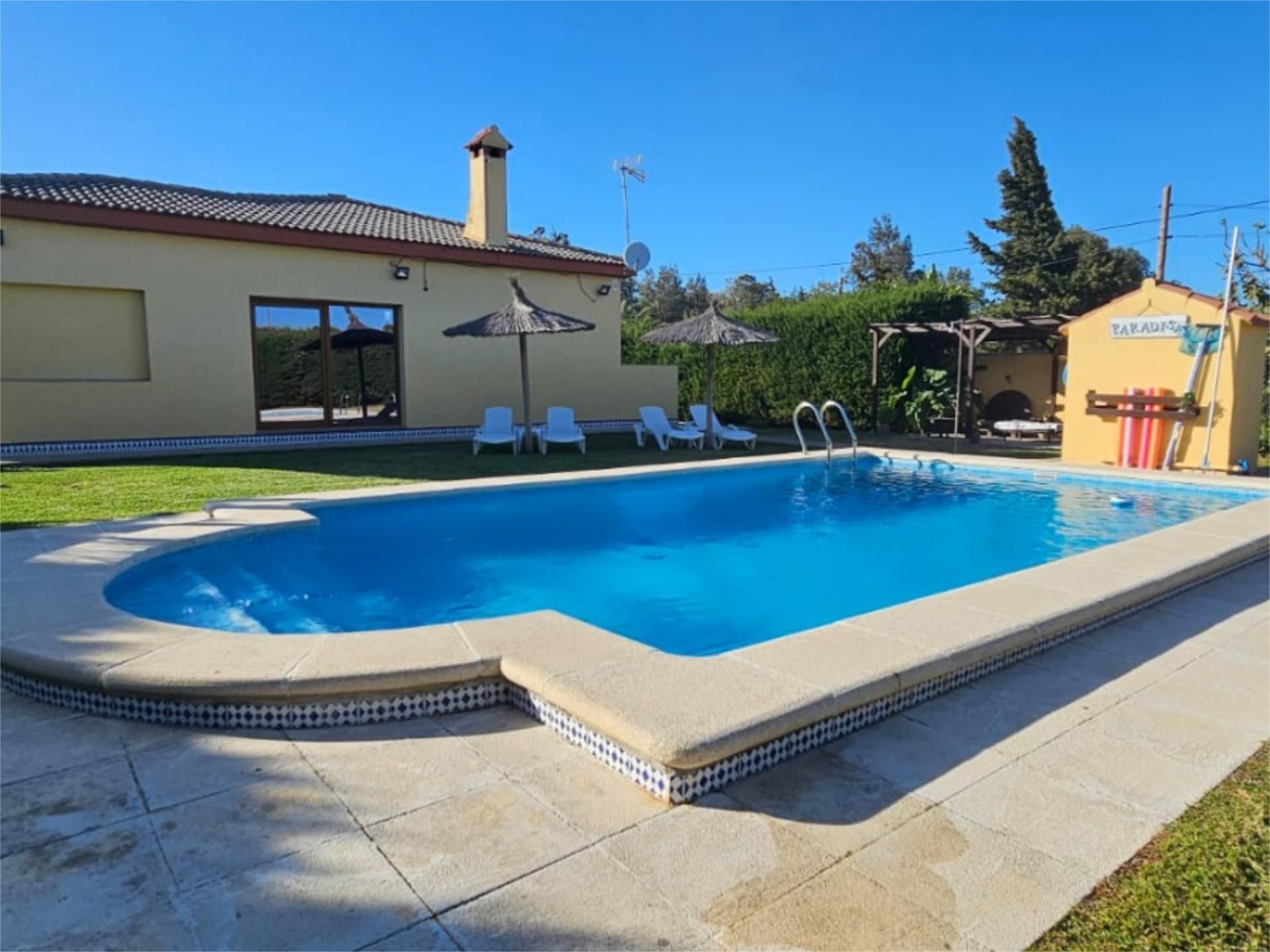 Swimming pool of Flat for sale in Chiclana de la Frontera  with Air Conditioner, Heating and Private garden