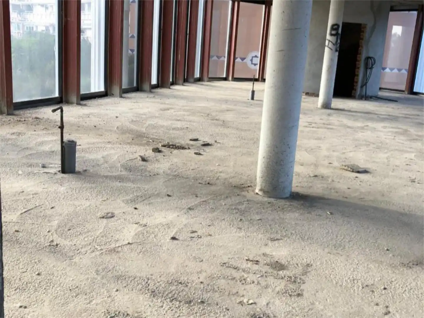 Local en venda a Avinguda de Ferrandis Salvador, 32, El Grao Vista exterior de Local en venda en Castellón de la Plana / Castelló de la Plana
