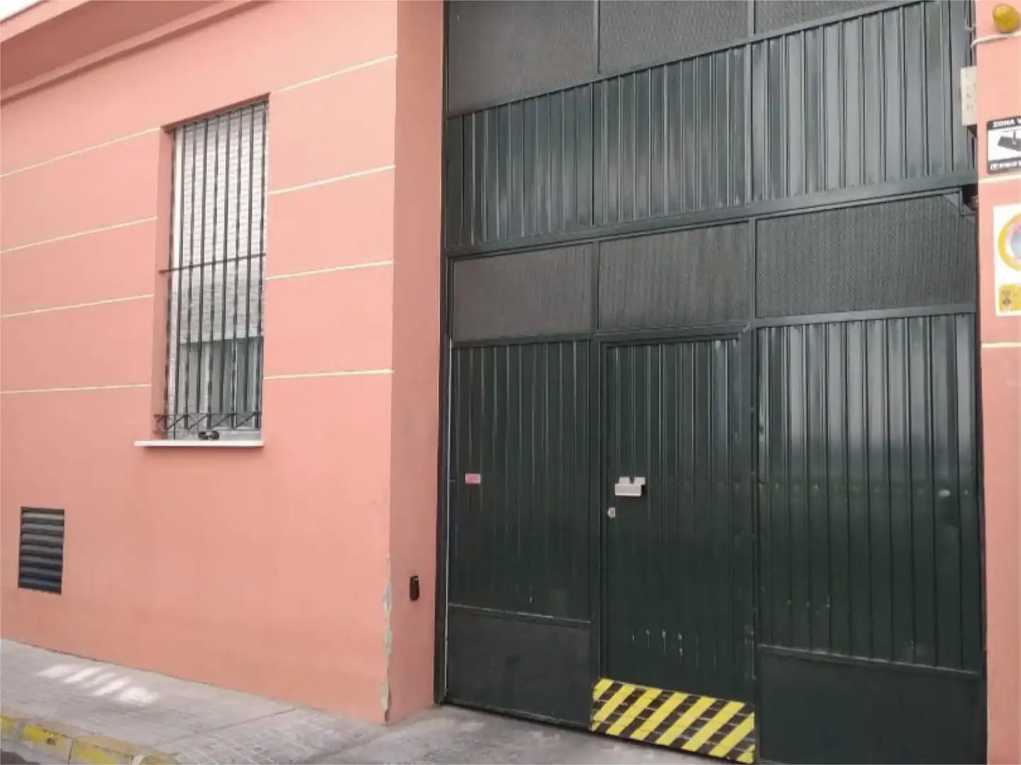Garaje en venta en Calle de los Santos Inocentes, 4, Crevillet Vista exterior de Garaje en venta en El Puerto de Santa María