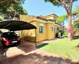 Jardí de Casa o xalet de lloguer en Conil de la Frontera amb Aire condicionat, Terrassa i Piscina