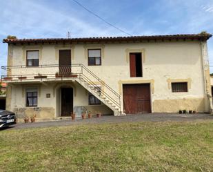 Vista exterior de Casa o xalet en venda en Meruelo amb Balcó