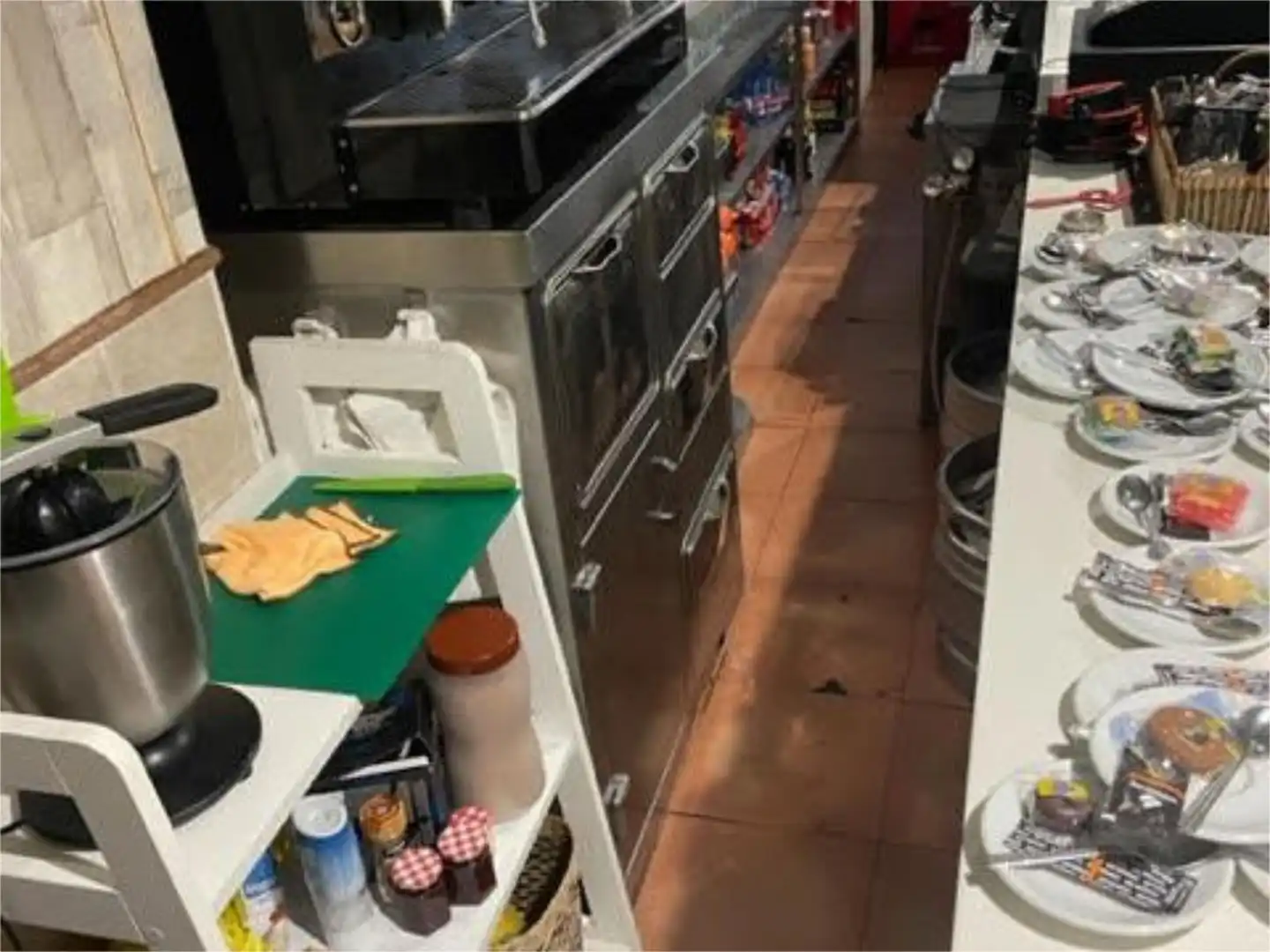Local de alquiler en Plaza de España, 5, Llamaquique Cocina de Local de alquiler en Oviedo con Aire acondicionado, Calefacción y Amueblado