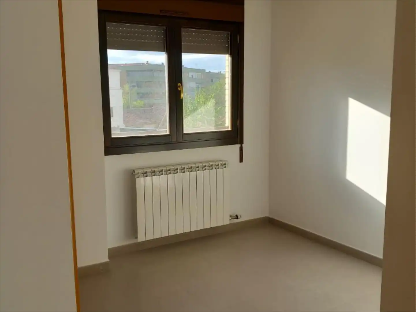 Wohnung zum Verkauf in Paseo Magallon Fiel, 11, Tarazona Schlafzimmer von Wohnung zum Verkauf in Tarazona mit Klimaanlage, Heizung und Parkett