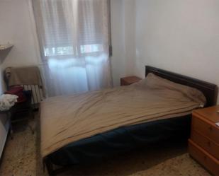 Bedroom of Flat to share in  Zaragoza Capital  with Balcony