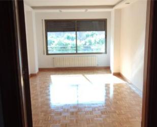 Bedroom of Flat for sale in Valladolid Capital  with Air Conditioner