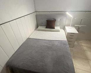 Bedroom of Flat to share in  Barcelona Capital  with Terrace and Balcony