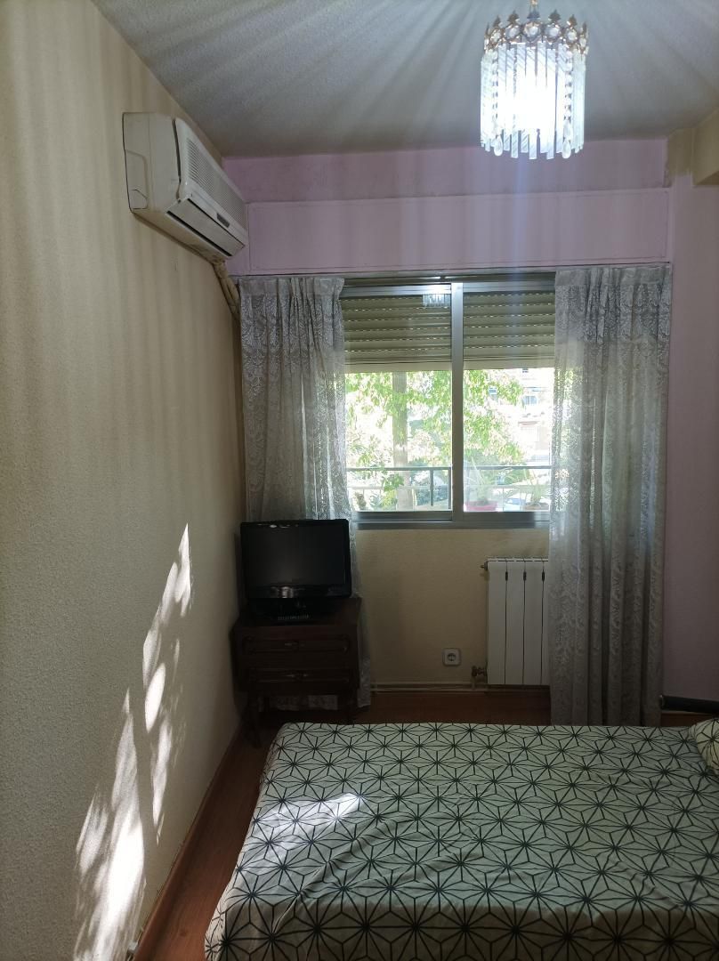 Habitación de Piso para compartir en Móstoles con Aire acondicionado, Calefacción y Parquet