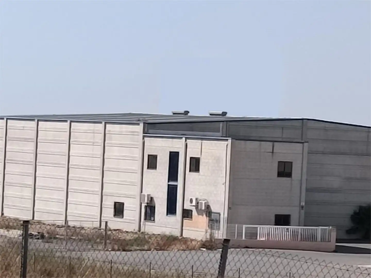 Vista exterior de Nave industrial en venta en Llíria con Aire acondicionado