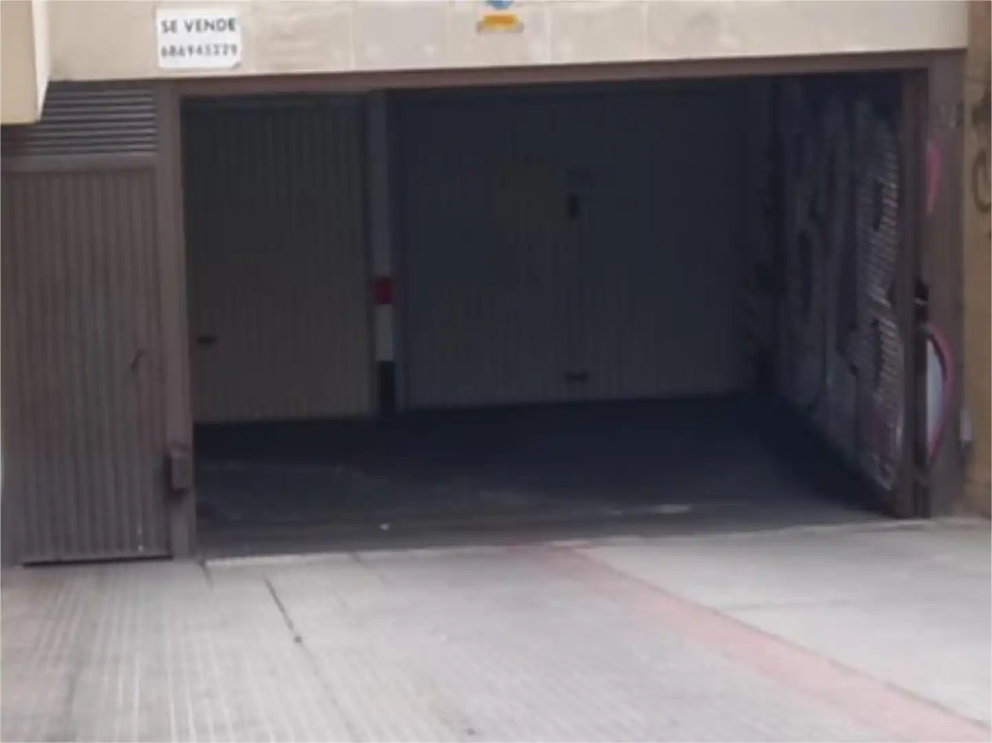 Garatge en venda a Paseo Nogales, 2, Chinchibarra Aparcament de Garatge en venda en Salamanca