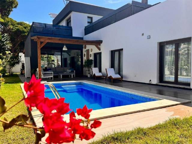 Casa-chalet en Alquiler en Calle Iglesia, 9 en La Barrosa