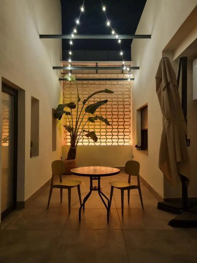 Room in Calle La Parpallota, 34, Juan de Borbón