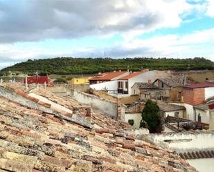 Vista exterior de Casa adosada de lloguer en Astudillo amb Terrassa