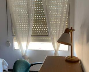 Bedroom of Flat to share in Alzira  with Air Conditioner, Terrace and Balcony