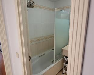 Bathroom of Flat to share in Las Rozas de Madrid  with Swimming Pool