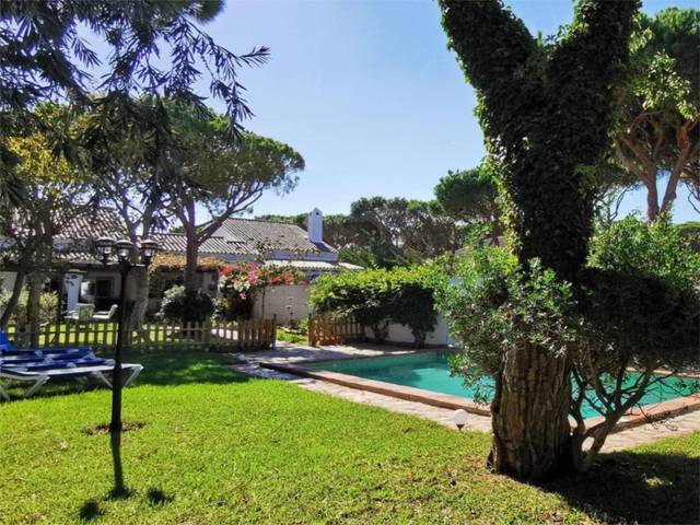 Casa-chalet en Alquiler en Avenida de la Barrosa, 5A en La Barrosa