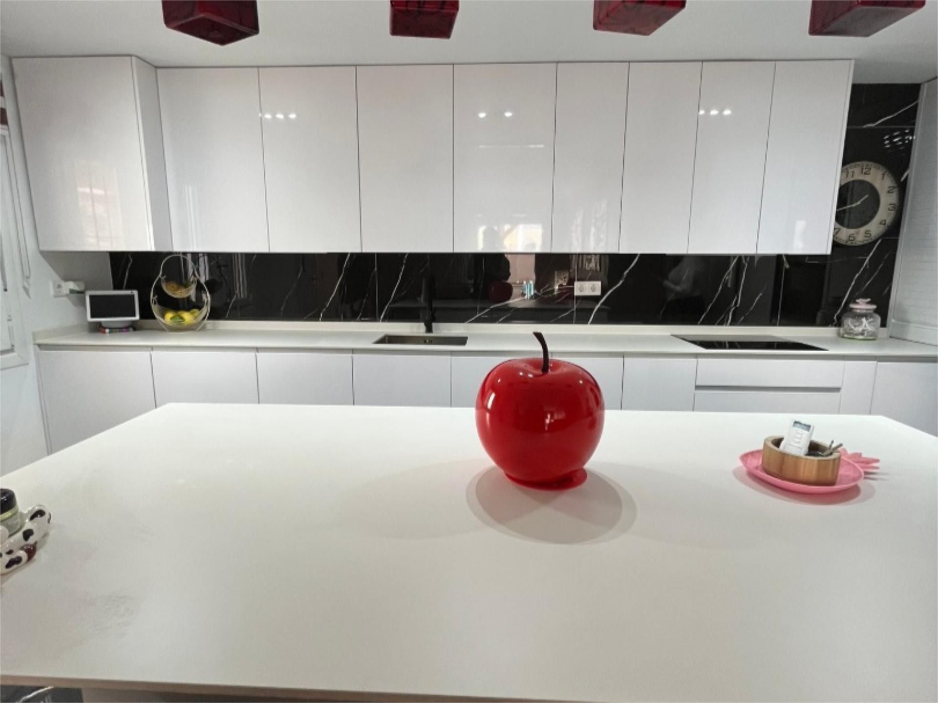 Cuina de Casa adosada en venda en Elche / Elx amb Aire condicionat, Calefacció i Terrassa