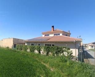 Vista exterior de Casa o xalet en venda en Abades amb Aire condicionat i Terrassa