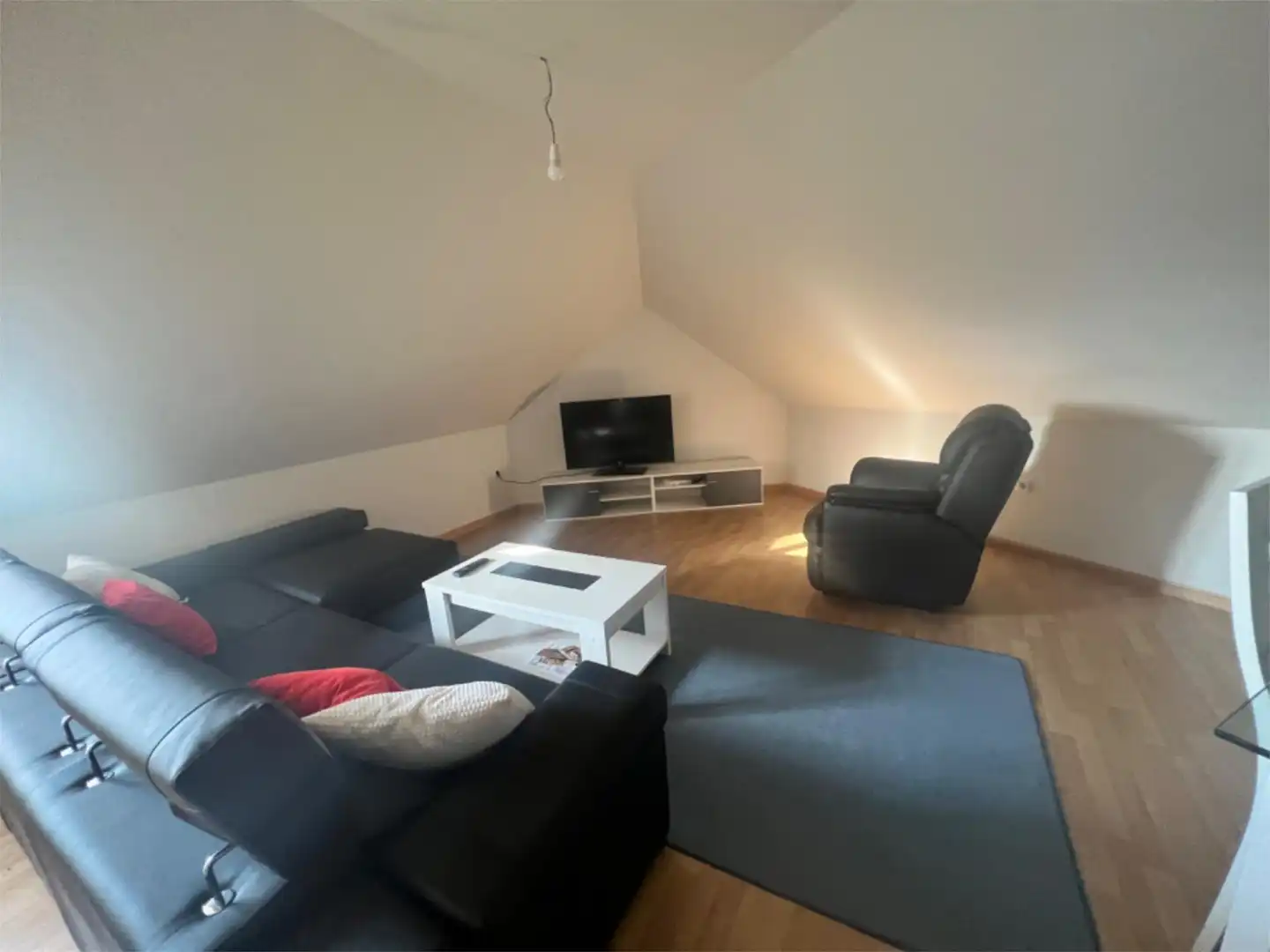 Piso en venta en Avenida del Obispo Panduro y Villafañe, 52, Valderas Sala de estar de Piso en venta en Valderas con Calefacción, Parquet y Amueblado
