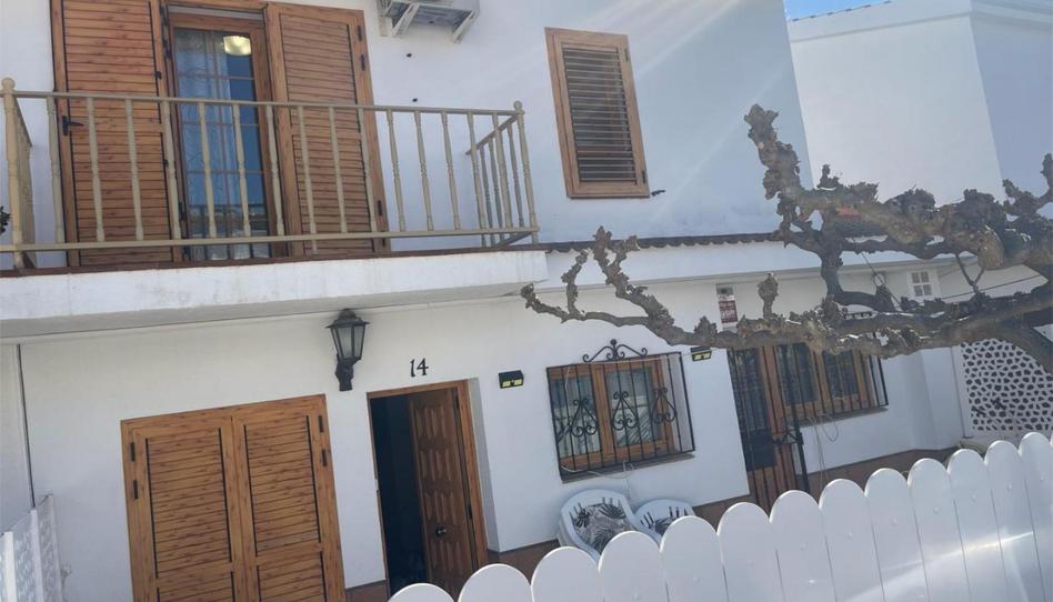 Foto 1 de Casa adosada de alquiler en Carrer Joaquim Rubio I Ors, 2-4, Coma-ruga platja, Tarragona
