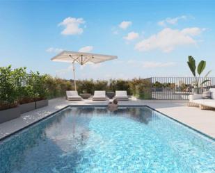 Swimming pool of Flat for sale in  Madrid Capital  with Air Conditioner, Terrace and Swimming Pool