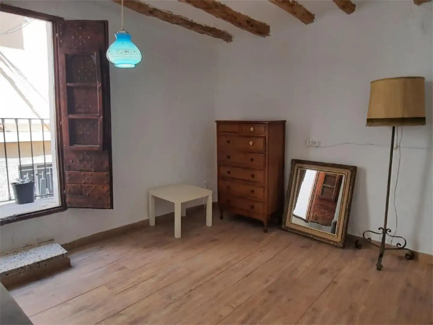 Dormitori de Pis en venda en Maella amb Parquet, Moblat i Balcó
