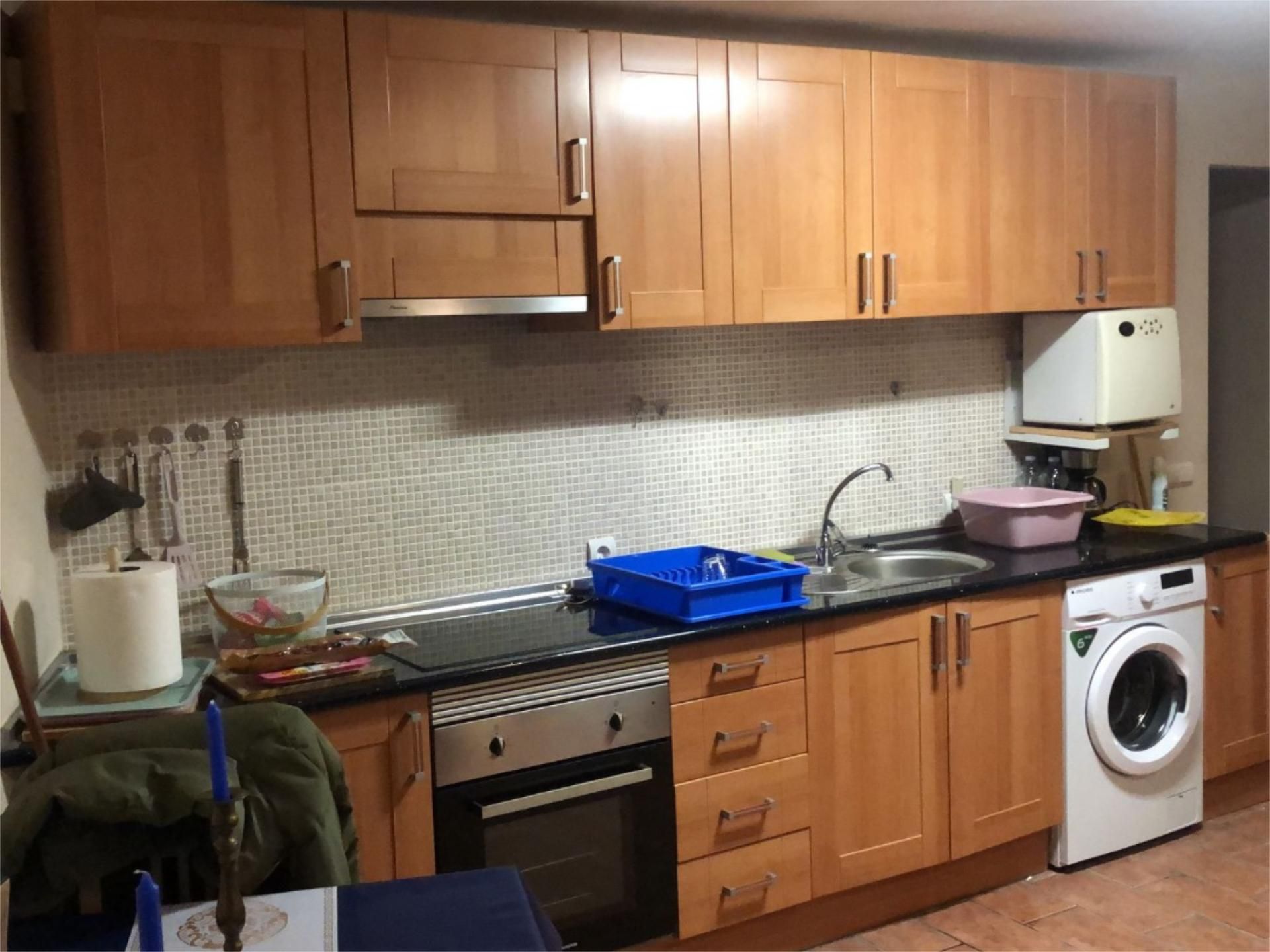 Cuina de Casa o xalet de lloguer en Arnedillo amb Calefacció, Terrassa i Traster