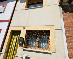 Exterior view of Single-family semi-detached for sale in Valdestillas  with Terrace and Swimming Pool