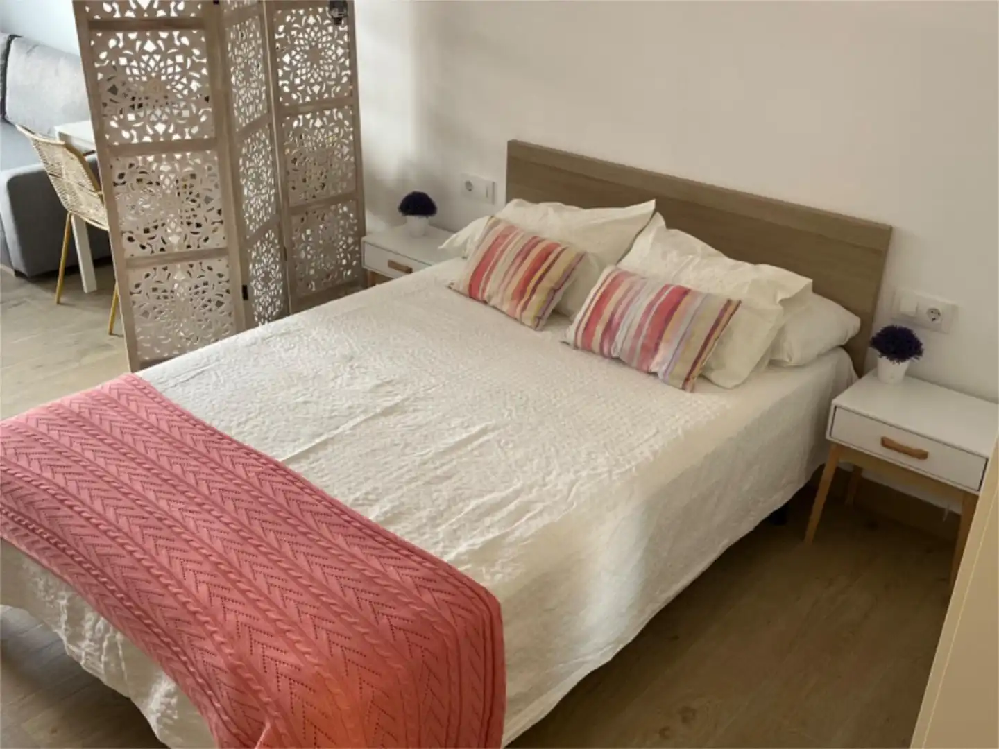 Zimmer in Calle Amador de los Ríos, 42, Cerrado de Calderón - Hacienda Paredes Schlafzimmer von Wohnung zur untervermieten in Málaga mit Klimaanlage, Heizung und Terrasse