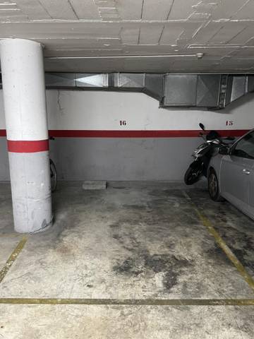 Garaje en Alquiler en Plaça Güell, 3 en Son Canals