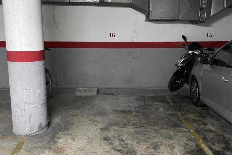 Garaje de alquiler en Plaça Güell, 3, Son Canals, Illes Balears - imagen 1 Foto 1 de Garaje de alquiler en Plaça Güell, 3, Son Canals, Illes Balears