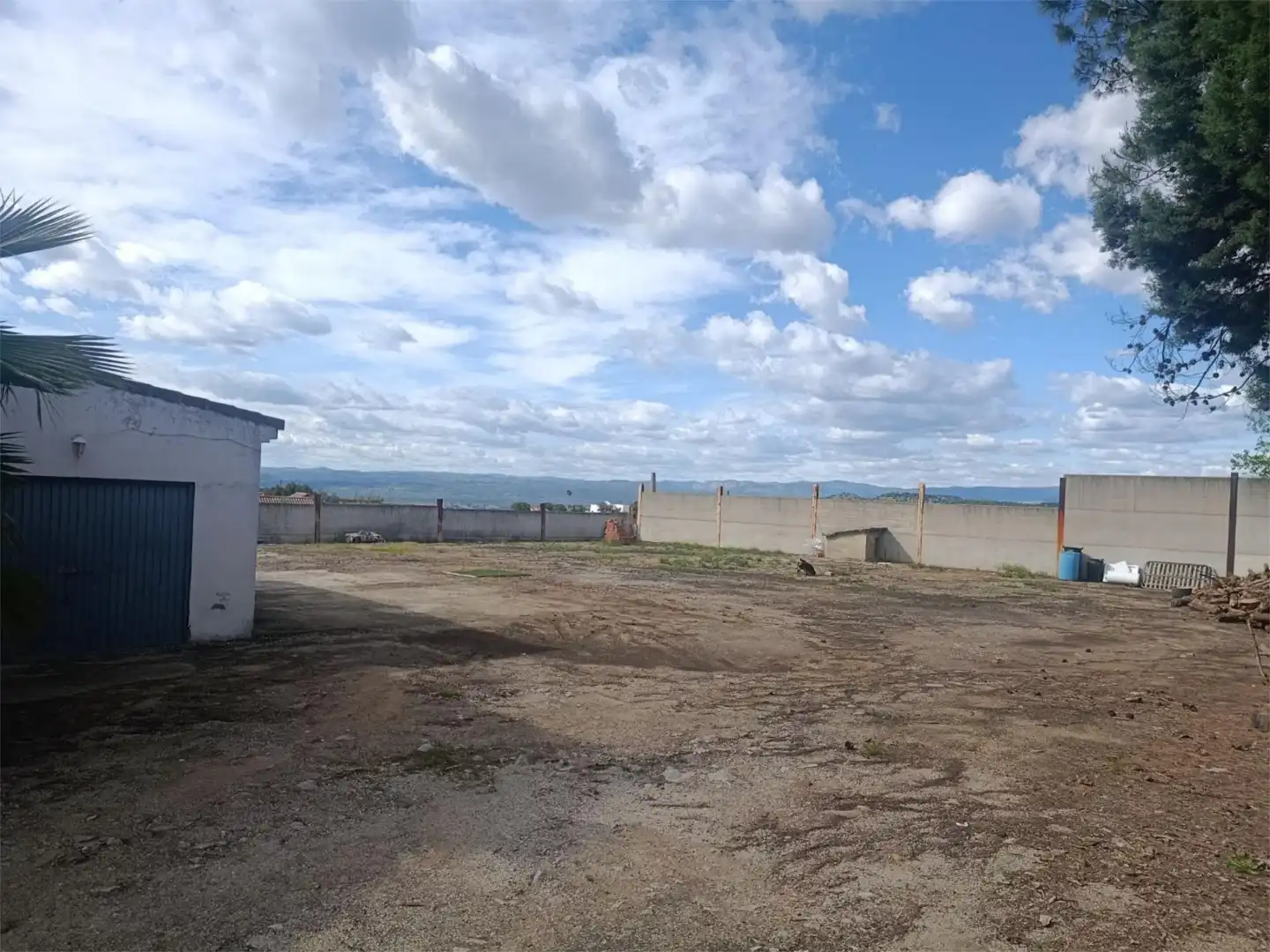 Piso en venta en Calle A, 48, San Roque - La Cruz - La Rozuela Piso en venta en Linares con Aire acondicionado, Jardín privado y Terraza