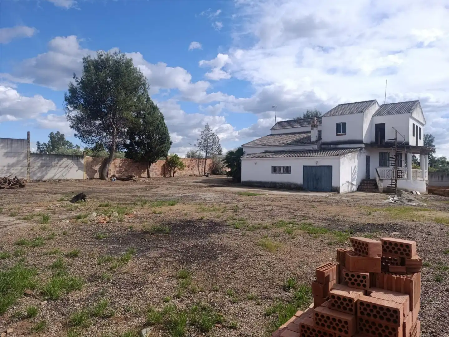 Piso en venta en Calle A, 48, San Roque - La Cruz - La Rozuela Piso en venta en Linares con Aire acondicionado, Jardín privado y Terraza