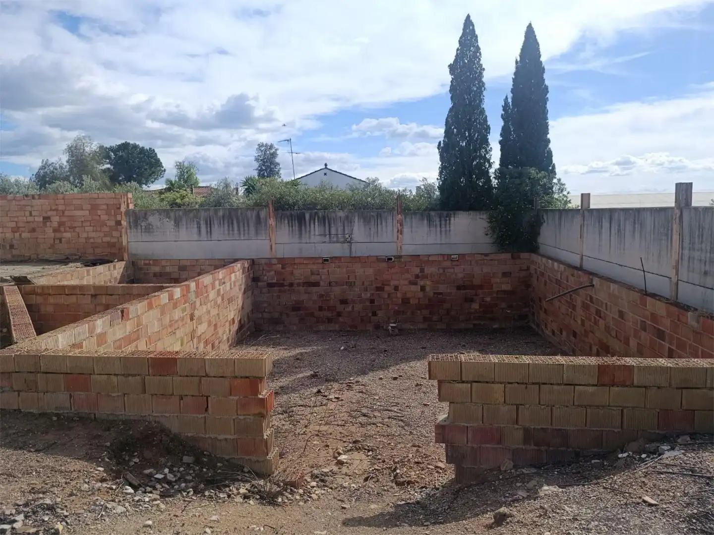 Piso en venta en Calle A, 48, San Roque - La Cruz - La Rozuela Piso en venta en Linares con Aire acondicionado, Jardín privado y Terraza