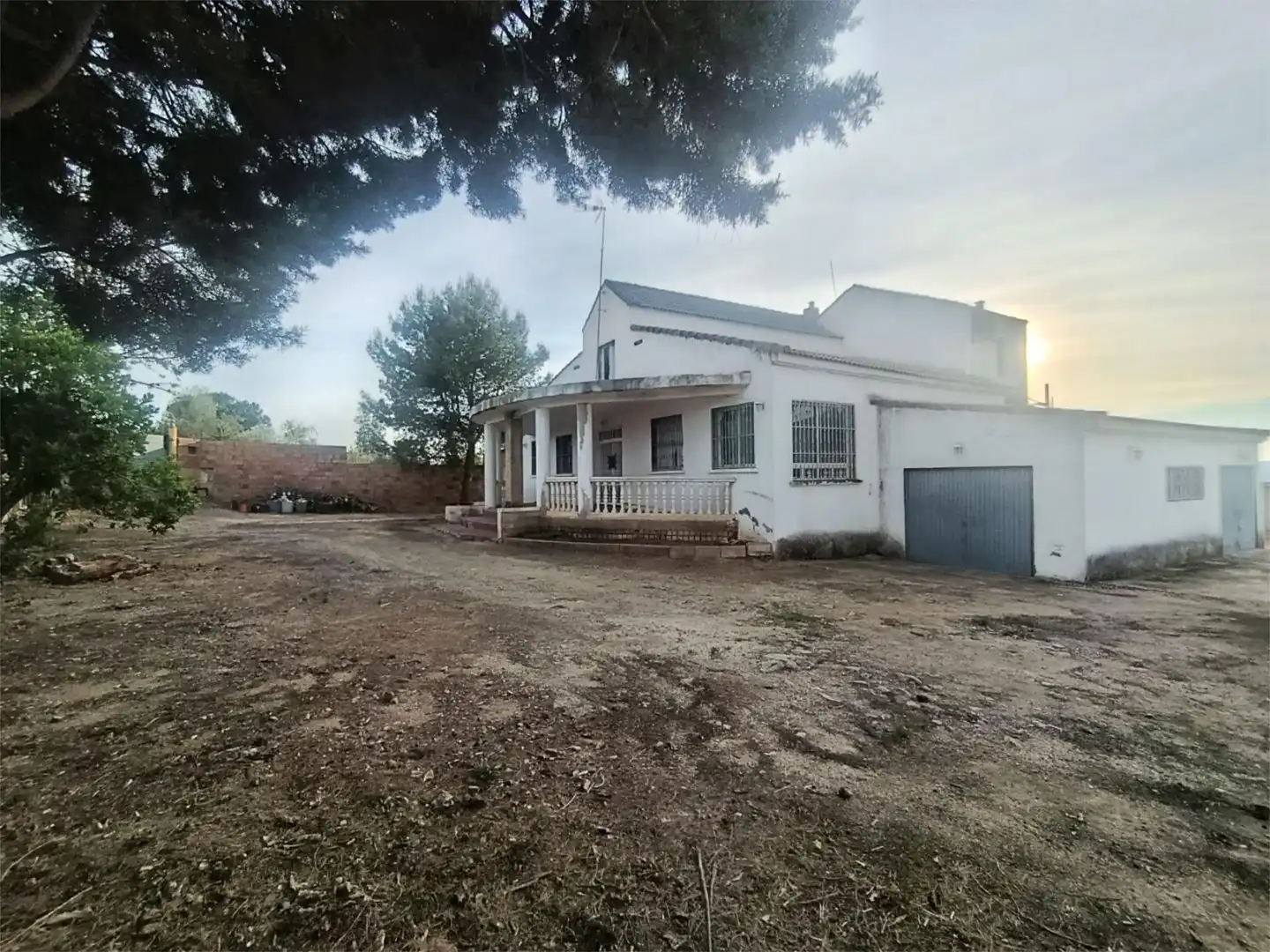 Piso en venta en Calle A, 48, San Roque - La Cruz - La Rozuela Vista exterior de Piso en venta en Linares con Aire acondicionado, Jardín privado y Terraza
