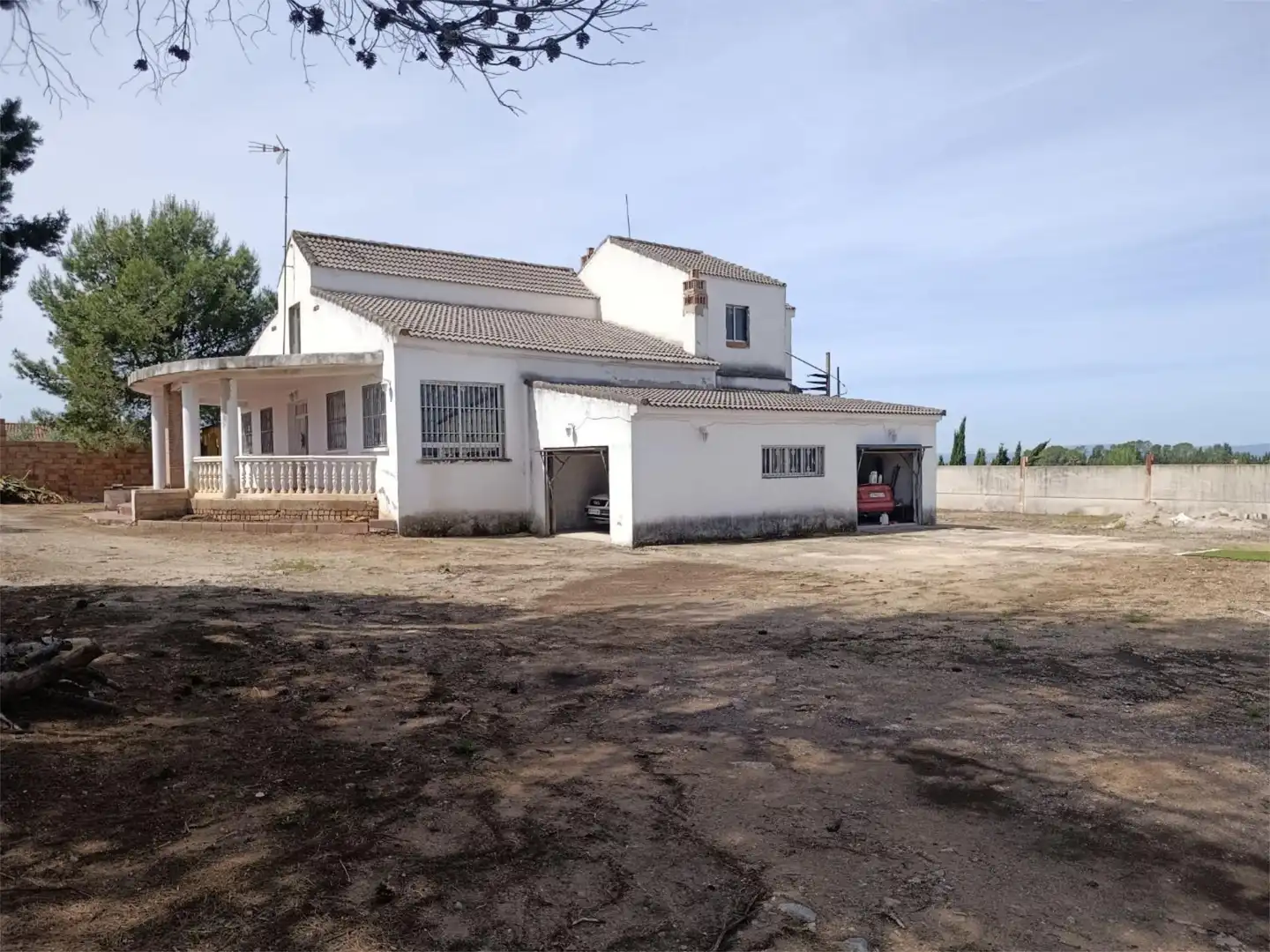 Piso en venta en Calle A, 48, San Roque - La Cruz - La Rozuela Vista exterior de Piso en venta en Linares con Aire acondicionado, Jardín privado y Terraza