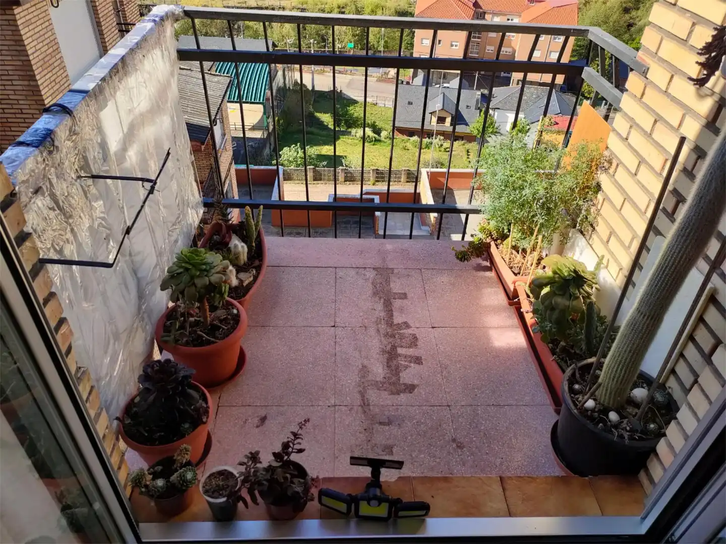 Piso en venta en Calle Poibueno, 4, Torre del Bierzo Terraza de Piso en venta en Torre del Bierzo con Calefacción, Jardín privado y Terraza