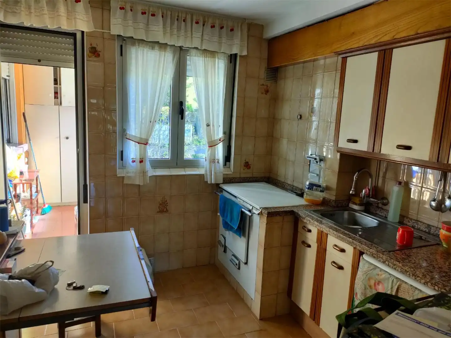 Piso en venta en Calle Poibueno, 4, Torre del Bierzo Cocina de Piso en venta en Torre del Bierzo con Calefacción, Jardín privado y Terraza