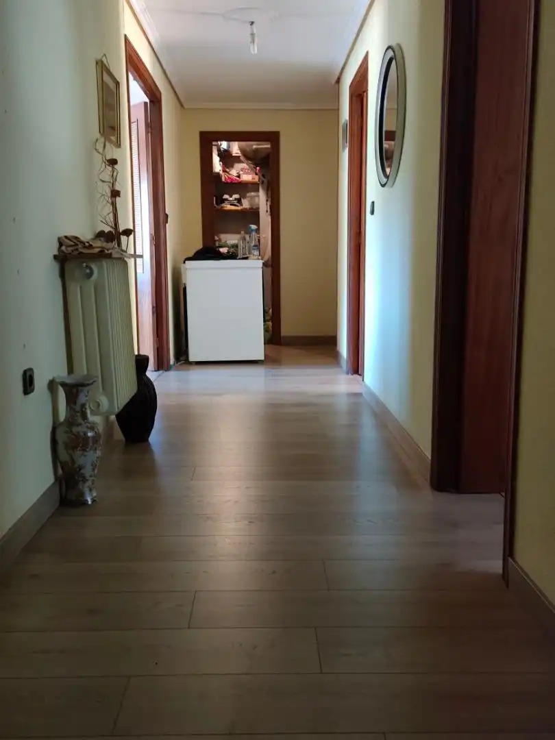Piso en venta en Calle Poibueno, 4, Torre del Bierzo Piso en venta en Torre del Bierzo con Calefacción, Jardín privado y Terraza