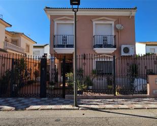 Vista exterior de Casa o xalet en venda en La Carolina amb Aire condicionat i Balcó