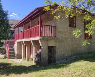 Vista exterior de Casa o xalet en venda en Amoeiro amb Balcó